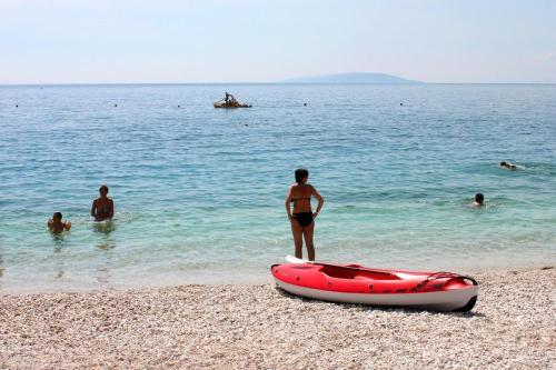 Apartment Gradac 6820b