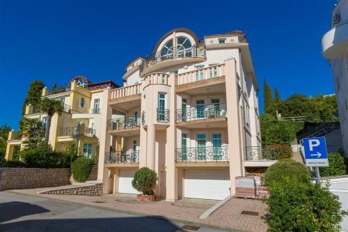 One-bedroom Apartment In Crikvenica Lvii