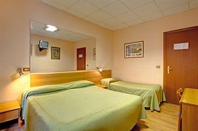 Urbis Hotel