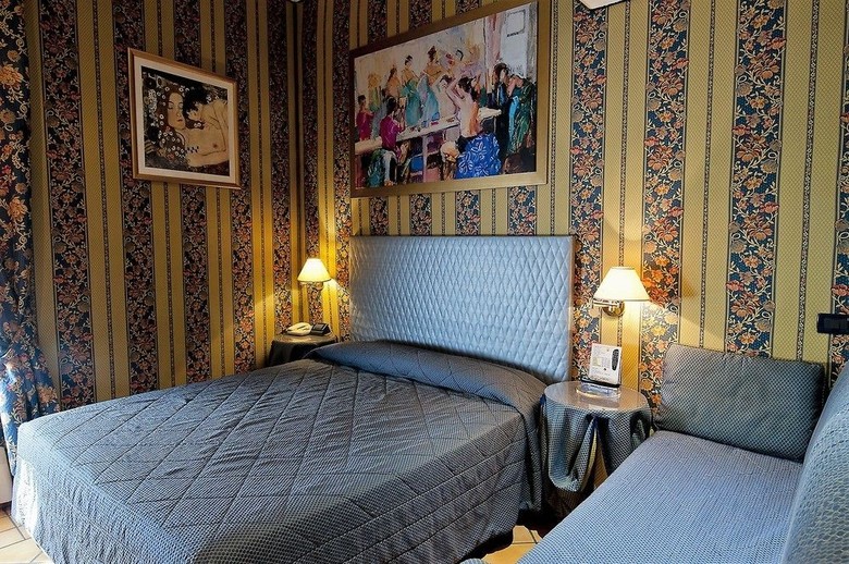 Hotel Lirico