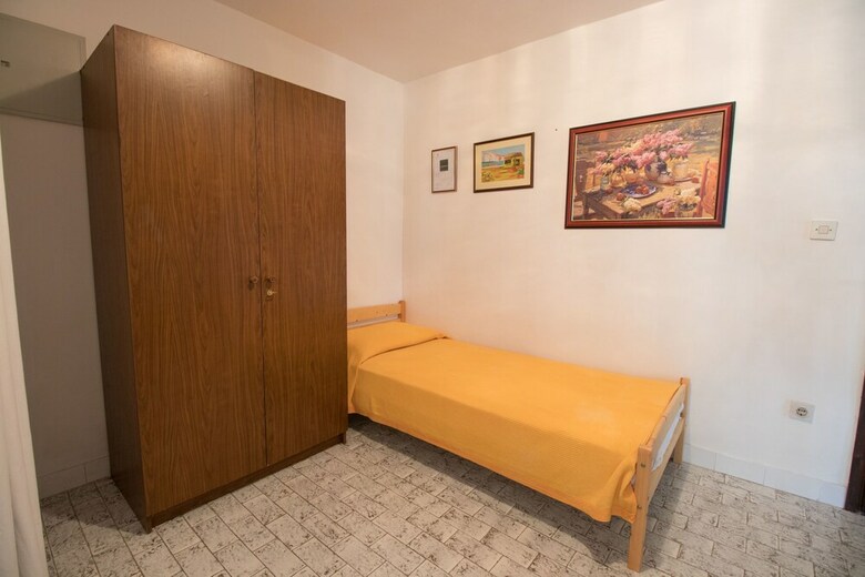 Apartments Luka