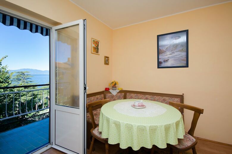 Apartments Dragica