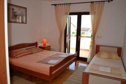Apartments Karlo