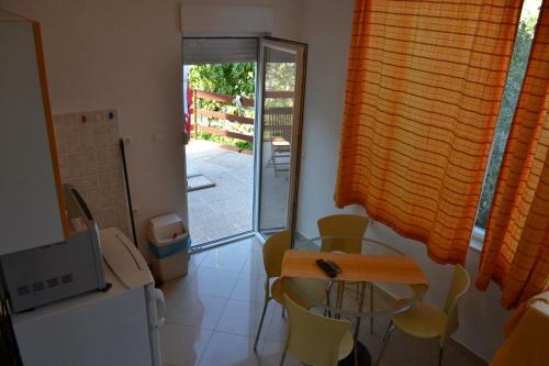 Apartments Karlo