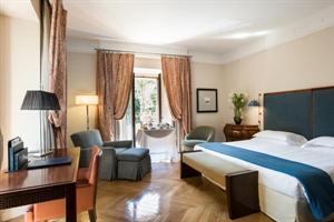 Hotel Rose Garden Palace