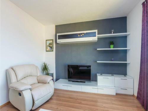 Apartment Otocka V