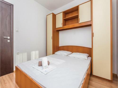 Apartment Otocka V