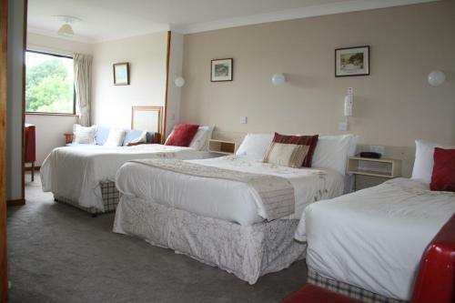 Hostal Corrib Wave Guesthouse