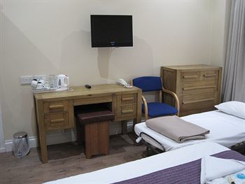 George Hotel
