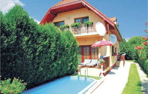 Holiday Home V�r�smarty Utca.-si�fok-kiliti