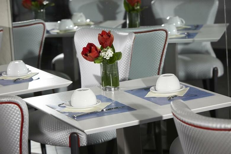 Hotel Kyriad Marseille Centre Paradis Prefecture