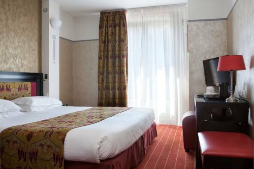 Hotel Eiffel Seine