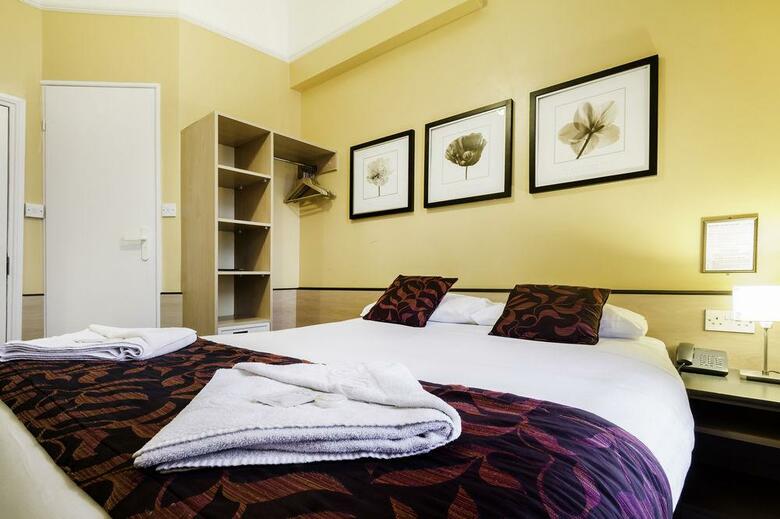 Tudor Court Hotel