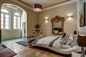 Hostal The Host Boutique Guesthouse