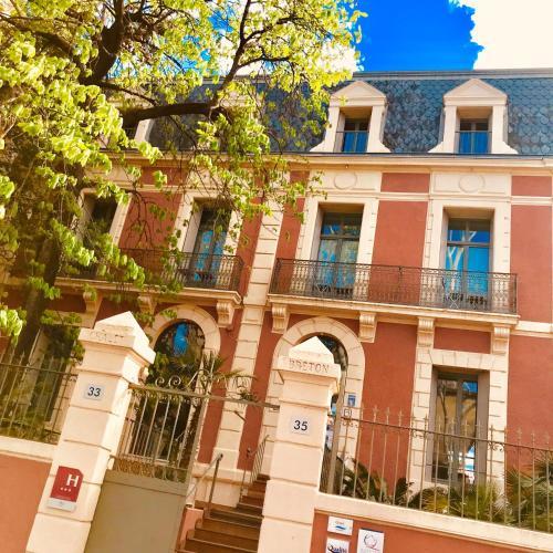 Hotel Des Arceaux