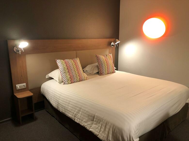 Timhotel Chartres Chatelet