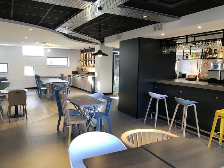 Timhotel Chartres Chatelet