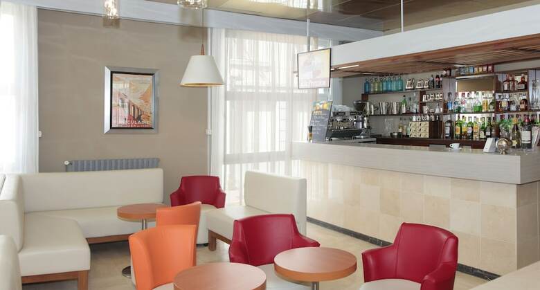 Hotel H�tel Sainte Suzanne