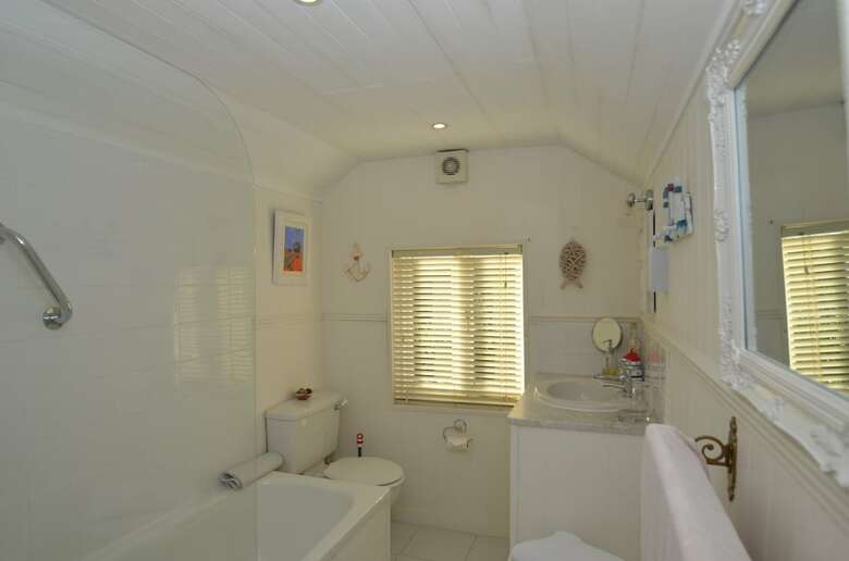 Crown Cottage