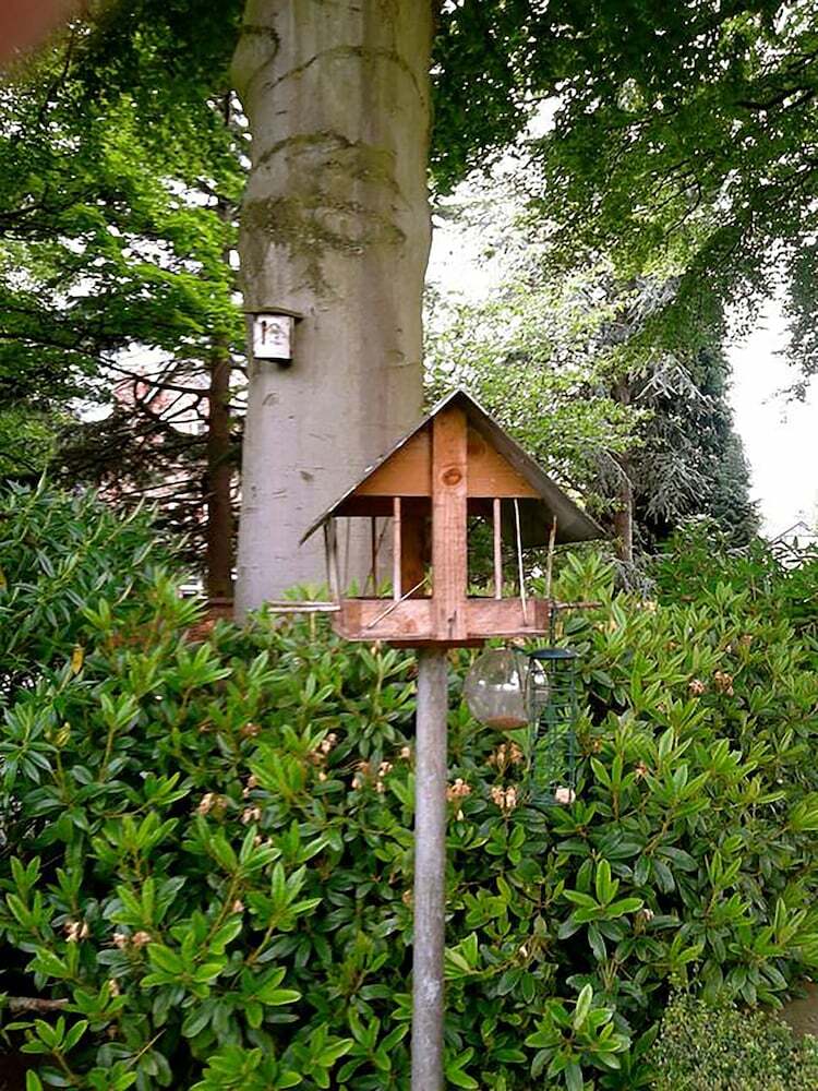 Hostal Cornerstones Guest House