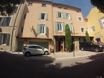 Hotel Logis Le Glacier
