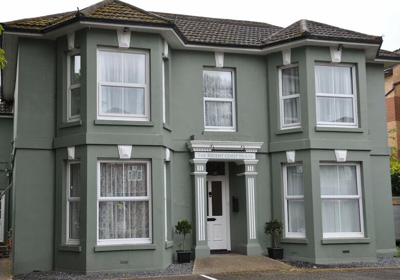 Hostal The Regent Guest House
