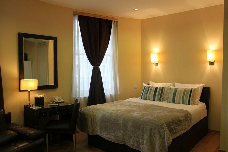 The Hyde Park Hotel