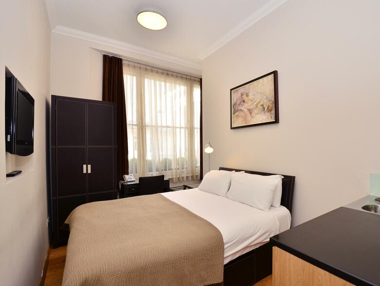 The Hyde Park Hotel