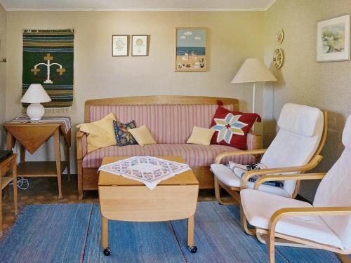 Two-bedroom Holiday Home In Falkenberg 1
