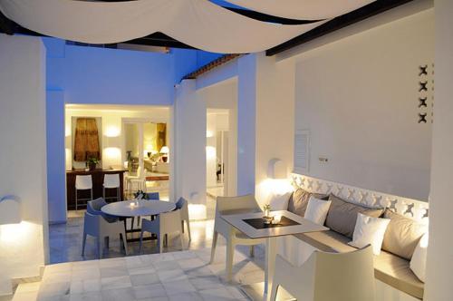 Hotel Village