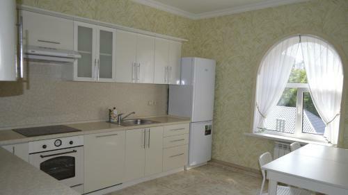 Hostal Guesthouse Taymirskaya 12