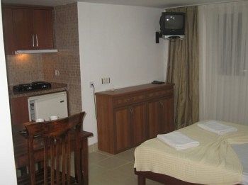 Safari Suit Hotel
