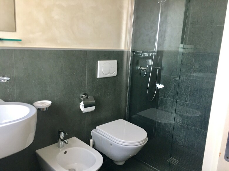 Hotel Joli