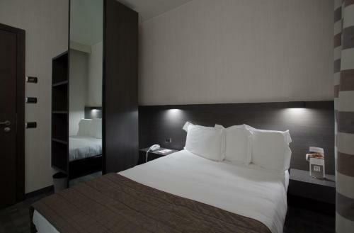 Hotel Ovest