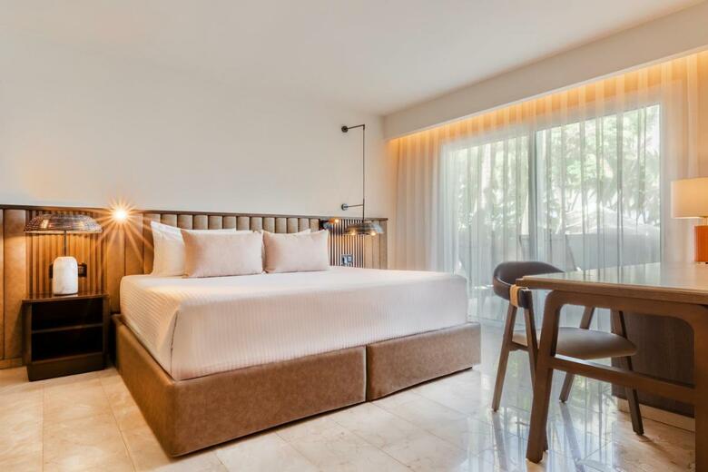 Hotel Grand Palladium Select B�varo