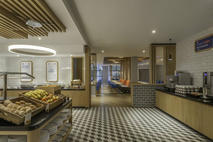 Hotel Express By Holiday Inn Dublin Airport