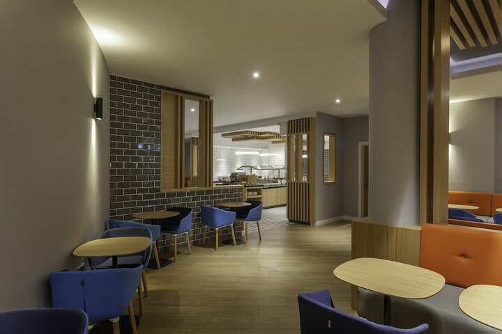 Hotel Express By Holiday Inn Dublin Airport