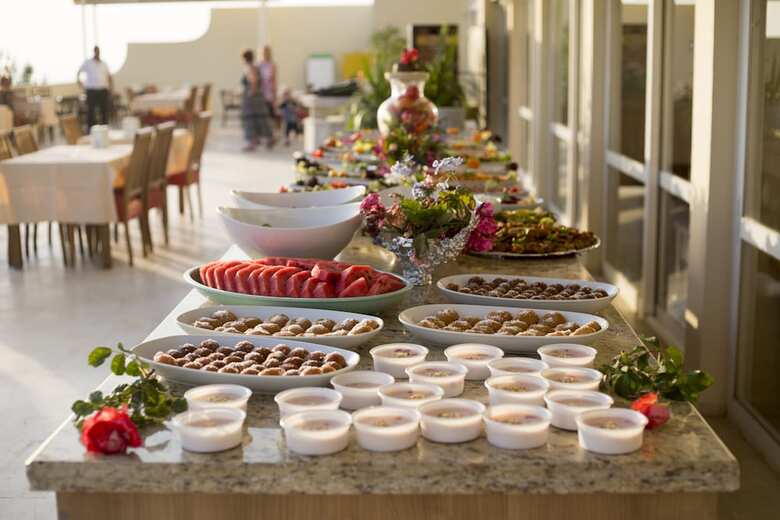 Tuntas Apart Hotel Kusadasi