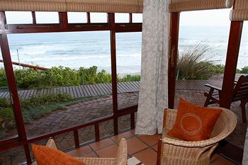 Hostal Dolphin Dunes Guest House