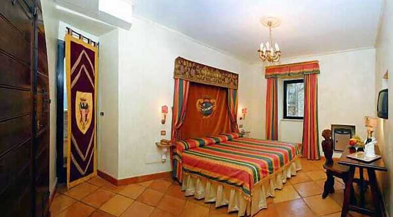 Castello Orsini Hotel
