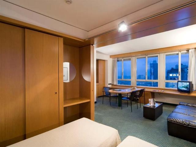 Hotel UNA Century