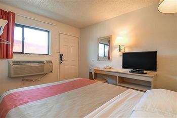 Motel 6 Los Angeles - Harbor City