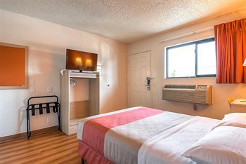 Motel 6 Los Angeles - Harbor City