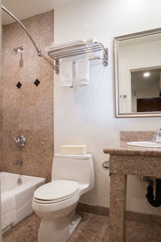 Hotel Rodeway Inn & Suites Pacific Coast Highway
