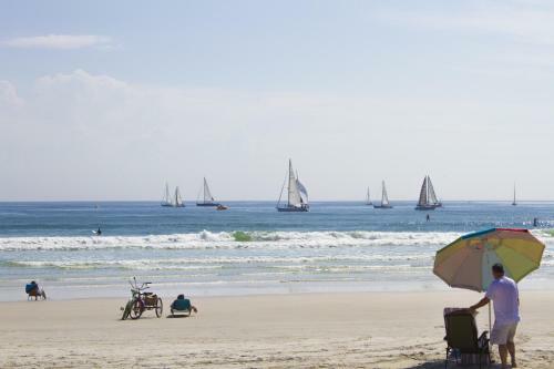 Hotel New Smyrna Waves By Exploria Resorts