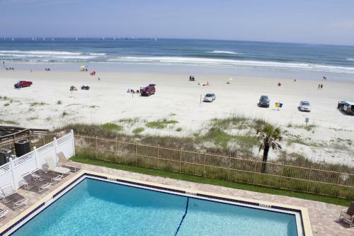Hotel New Smyrna Waves By Exploria Resorts