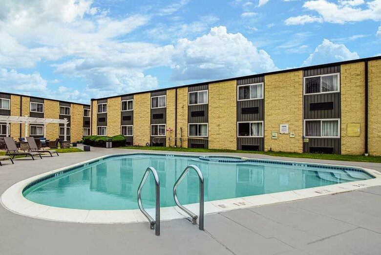 Hotel Surestay Plus By Best Western Mcguire Afb Jackson