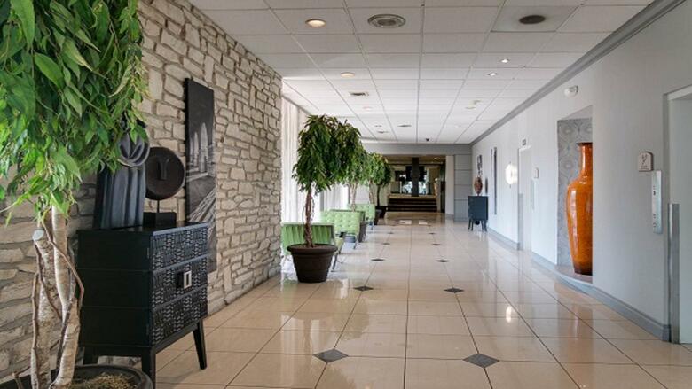 Hotel Holiday Inn Manhattan At The Campus