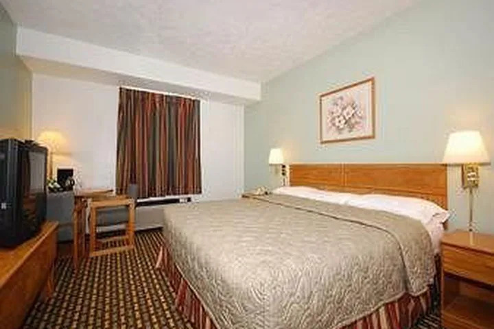 Hotel Super 8 Motel - Bolivar