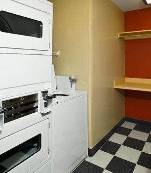 Hotel Towneplace Suites By Marriott Gilford